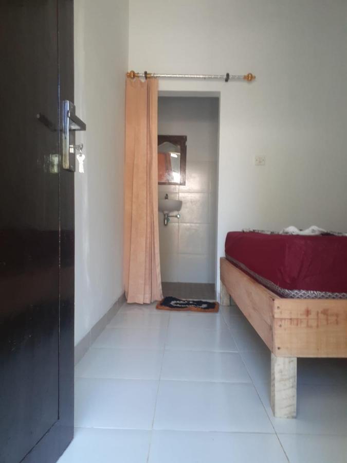 Nadil Homestay Kuta  Buitenkant foto