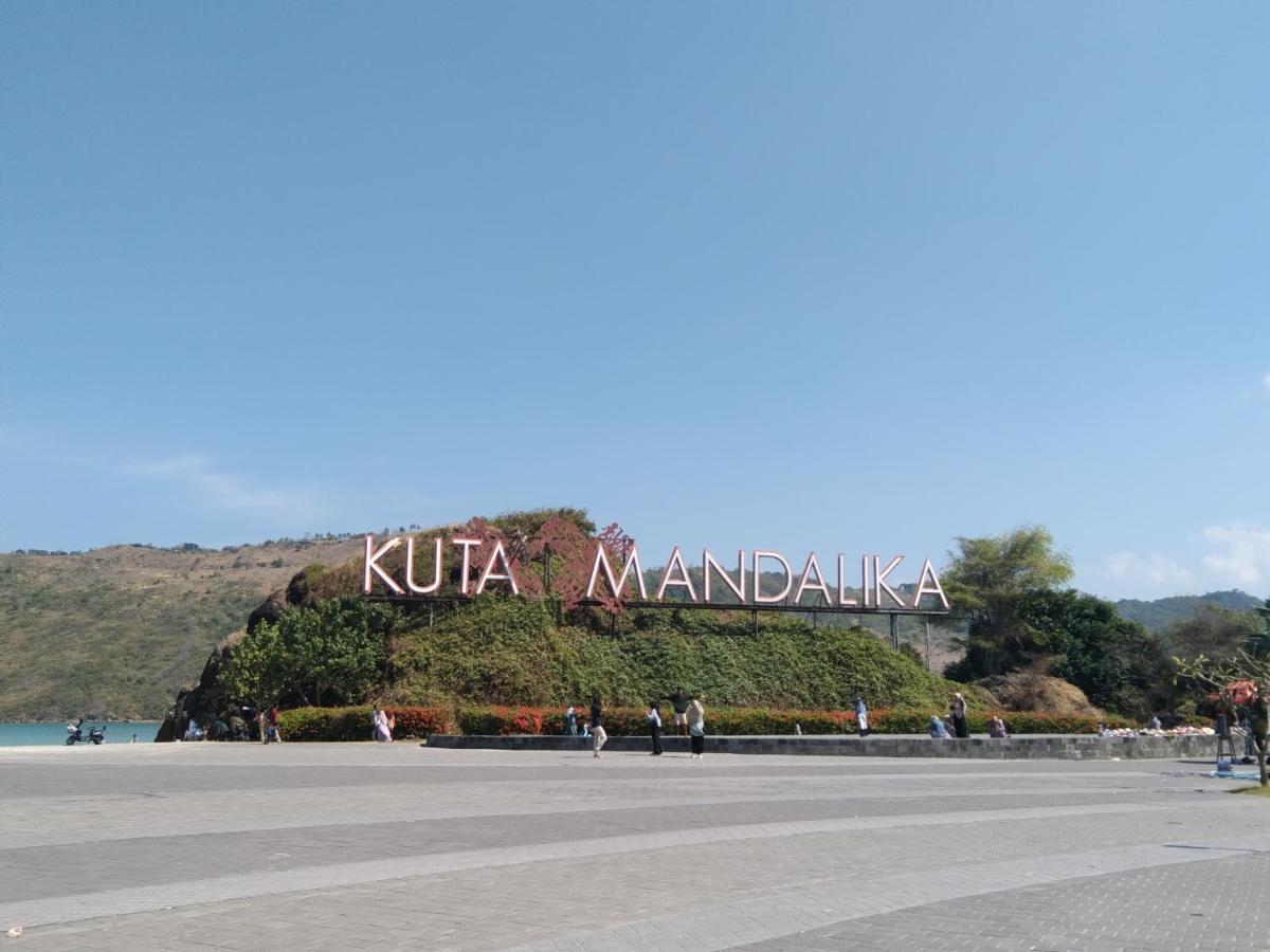 Nadil Homestay Kuta  Buitenkant foto
